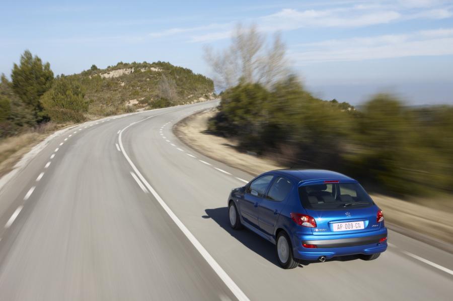  Peugeot 206 Plus 2009 года  (фото 35 из 49)